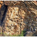 Anticlinal inclinado isopaco (cmm).