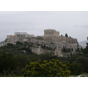 La ciudad de Atenas es la capital del Ática. En el centro de la ciudad se eleva la Acrópolis, donde se encontraban los principales templos de la ciudad, entre ellos el Partenón, dedicado a la diosa Atenea.